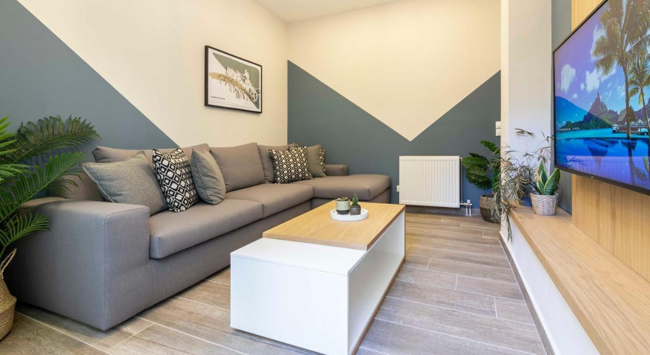 “Champions” Apartment In N. Kosmos Neighbourhood Atene Esterno foto